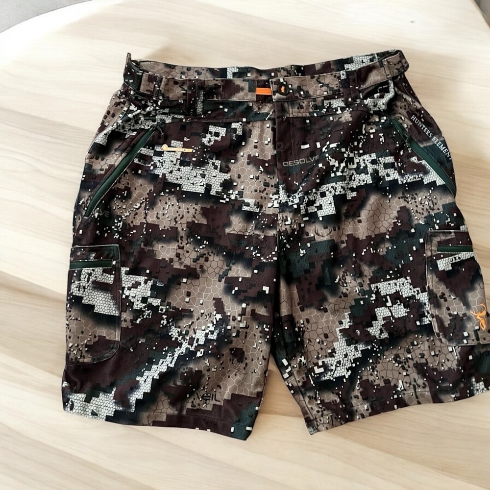 Hunters Elementary Men's Camouflage Shorts